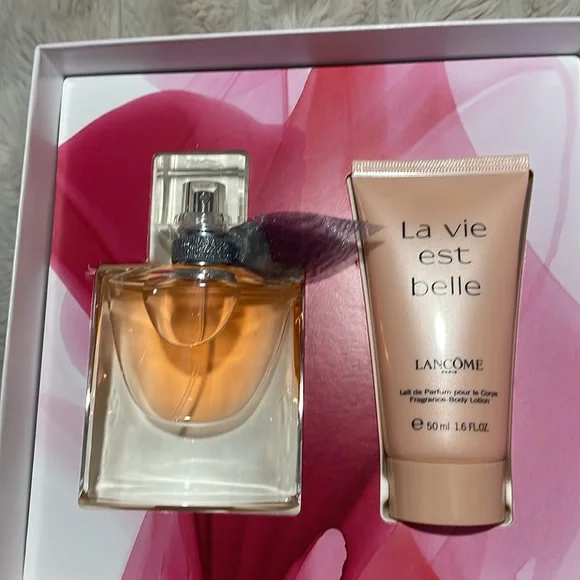 Lancome La Vie Est Belle Gift Set 30 ml Fl 0z 50 ml
